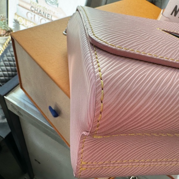 Louis vuitton Twist MM Epi Leather Pink - Picture 8 of 15